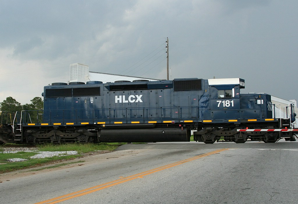 HLCX 7181 on WB freight